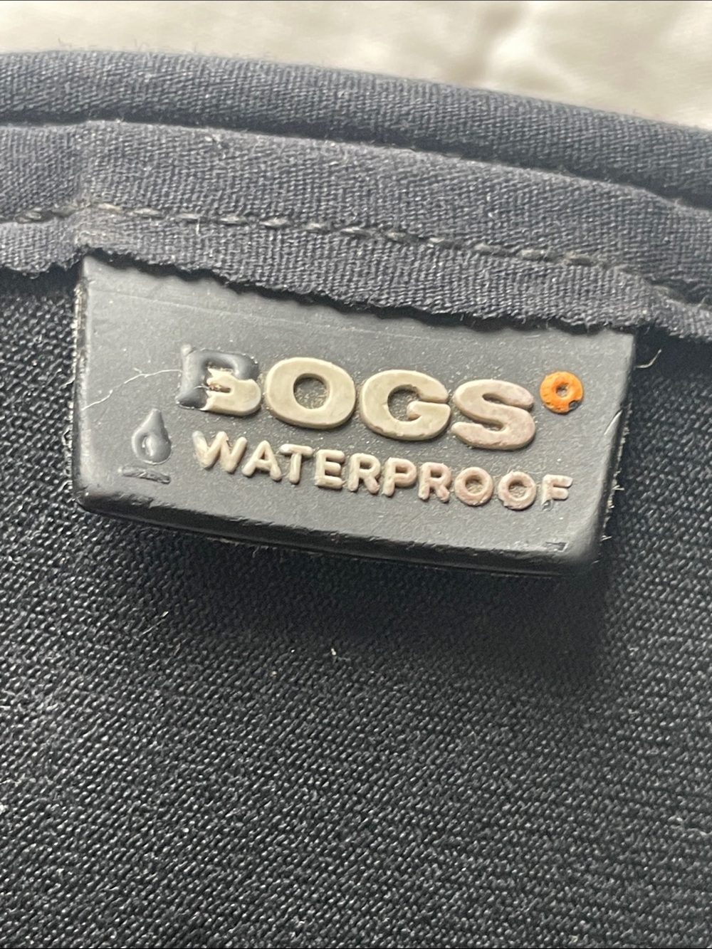 Bogs Youth Black Winter Boots. Good Condition. Size 2. - Picture 2 of 9